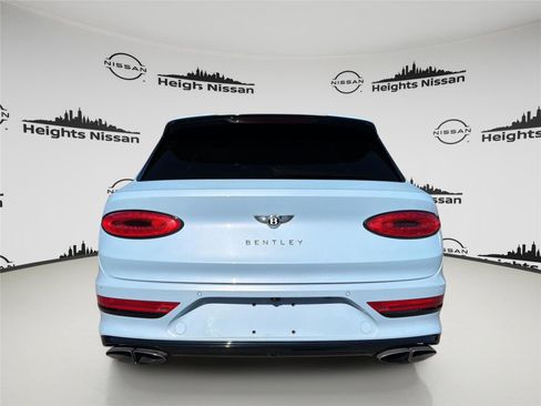 Used 2021 Bentley Bentayga AWD/4WD image 4