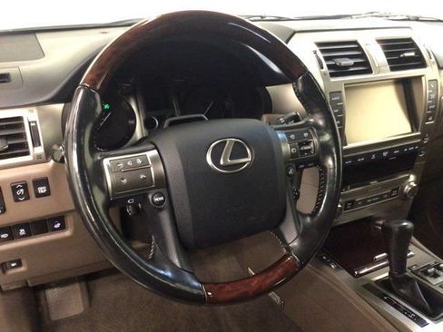 Used 2018 Lexus GX 460 Luxury AWD/4WD image 18