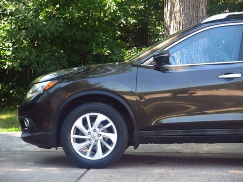 Used 2015 Nissan Rogue SL w/ SL Premium Package AWD/4WD image 24