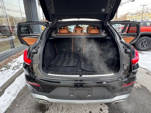 Used 2023 BMW X4 xDrive30i w/ Premium Package image 11