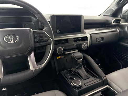 Certified 2025 Toyota Tacoma SR5 image 32