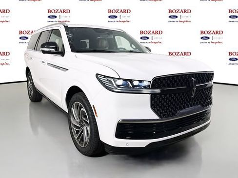 New 2026 Lincoln Navigator Reserve AWD/4WD image 1
