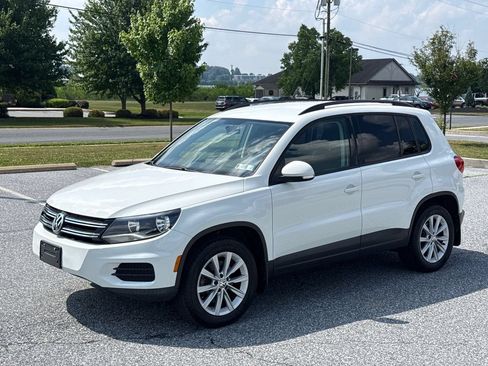 Used 2017 Volkswagen Tiguan S FWD image 3