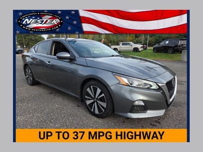 Used 2022 Nissan Altima 2.5 SV