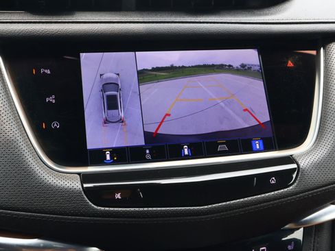 Used 2024 Cadillac XT5 Premium Luxury w/ Technology Package FWD image 27