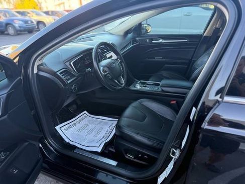 Used 2020 Ford Fusion Titanium FWD image 10
