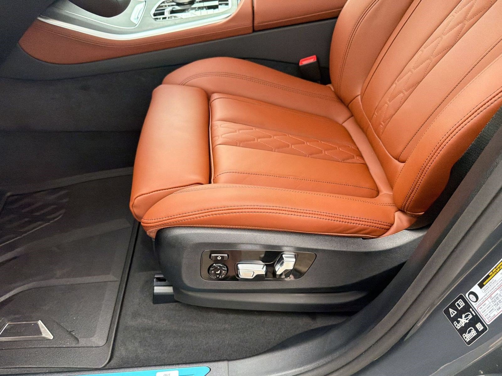 Used 2026 BMW X5 xDrive40i AWD/4WD image 13