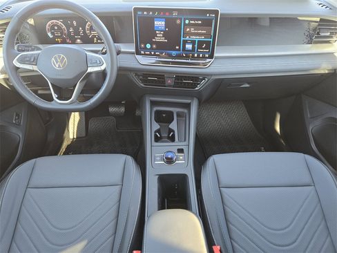 New 2026 Volkswagen Tiguan SE image 20