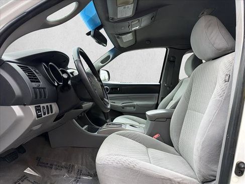 Used 2011 Toyota Tacoma 2WD Access Cab image 12