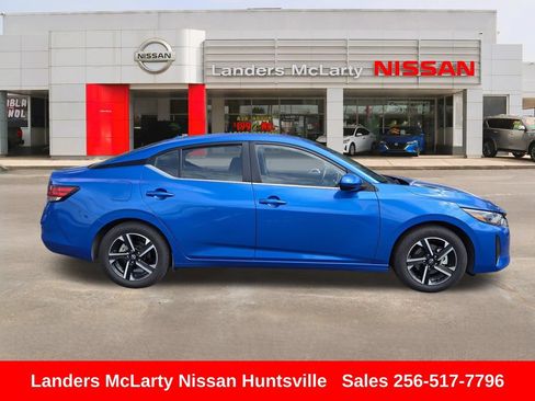 Used 2025 Nissan Sentra SV FWD image 2
