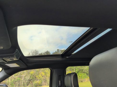 Used 2021 Ford F250 Platinum w/ FX4 Off-Road Package image 16