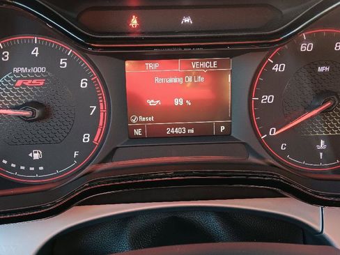 Used 2024 Chevrolet Trax RS w/ Driver Confidence Package FWD image 11