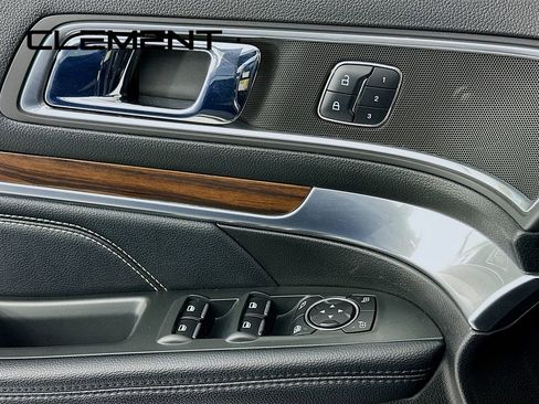 Certified 2017 Ford Explorer Limited image 27