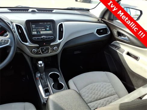 Used 2018 Chevrolet Equinox LS image 13