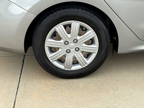 Used 2021 Kia Rio S FWD image 9