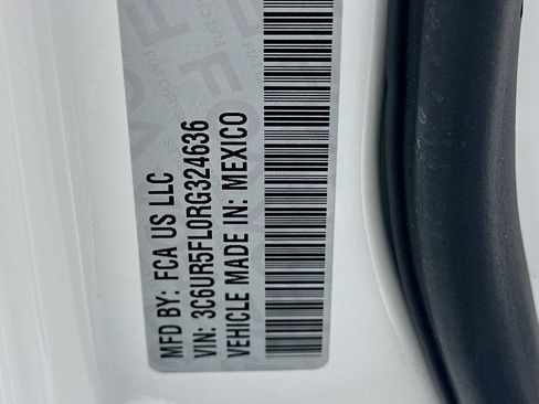 Used 2024 RAM 2500 Laramie image 12