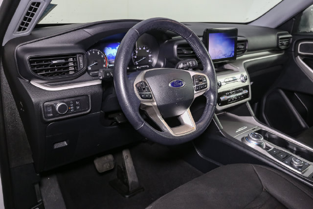 Used 2020 Ford Explorer XLT w/ Comfort Package AWD/4WD image 22