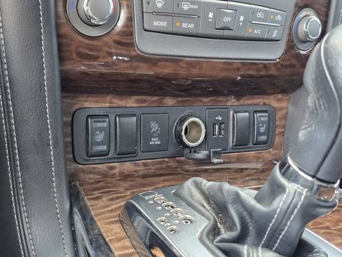 Used 2020 Nissan Armada SL w/ Premium Package RWD image 24