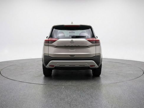 Used 2025 Nissan Rogue SV image 7