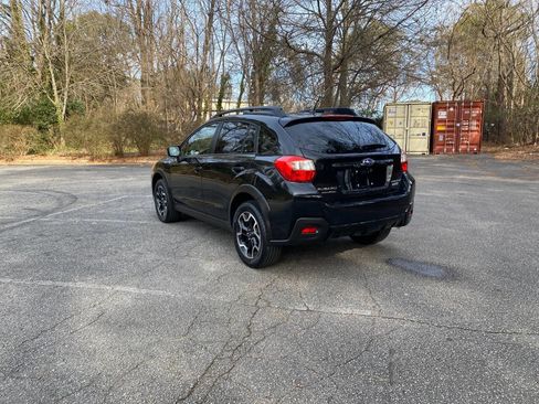 Used 2016 Subaru Crosstrek 2.0i Premium image 8