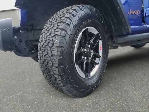 Used 2019 Jeep Wrangler Unlimited Rubicon w/ Dual Top Group image 31