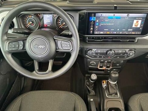 New 2026 Jeep Gladiator Sport AWD/4WD image 11
