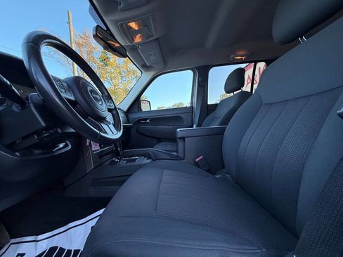 Used 2012 Jeep Liberty Sport w/ Popular Equipment Group image 16