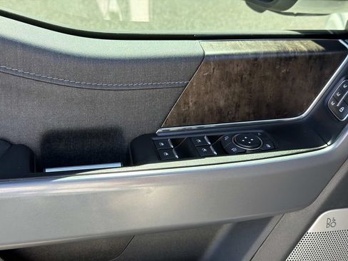 Used 2022 Ford F150 Lariat RWD image 25