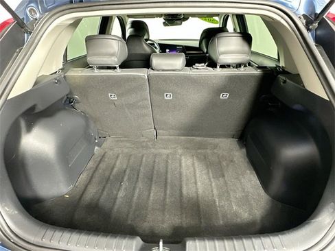 Used 2023 Kia Niro EX Touring image 29