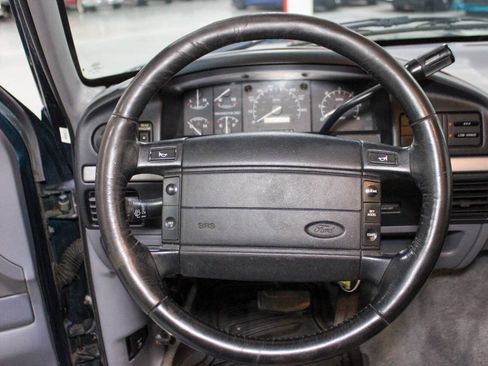Used 1994 Ford Bronco XLT image 10