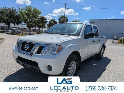 Used 2021 Nissan Frontier SV image 6