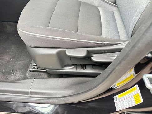 Used 2025 Chevrolet TrailBlazer LT image 23