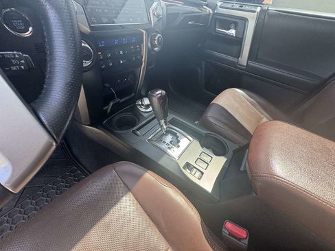 Used 2018 Toyota 4Runner SR5 image 20