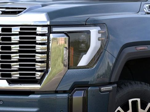 New 2026 GMC Sierra 2500 Denali image 10