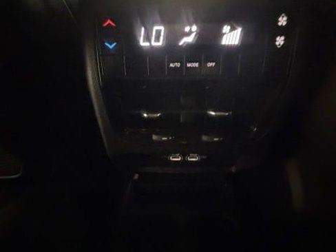 Certified 2023 Jeep Grand Cherokee L Laredo AWD/4WD image 24