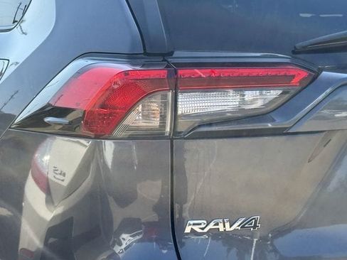 Used 2025 Toyota RAV4 XLE FWD image 6