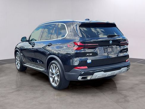 Used 2025 BMW X5 xDrive50e AWD/4WD image 6