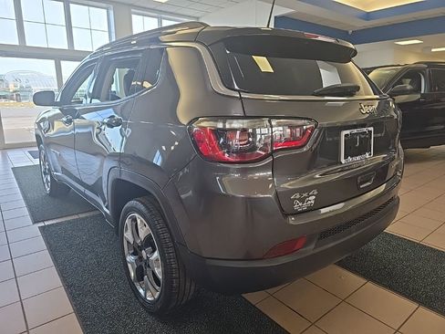 Used 2021 Jeep Compass Limited image 4