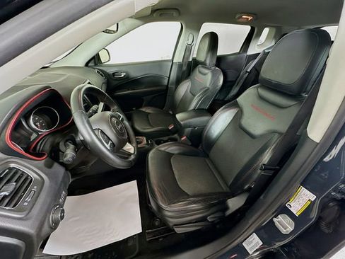 Used 2018 Jeep Compass Trailhawk w/ Navigation Group image 22