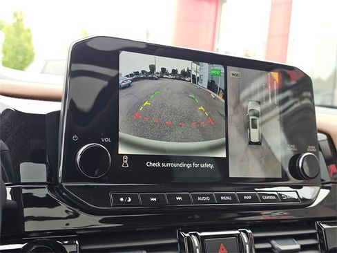 New 2025 Nissan Pathfinder Platinum w/ Cargo Package image 22