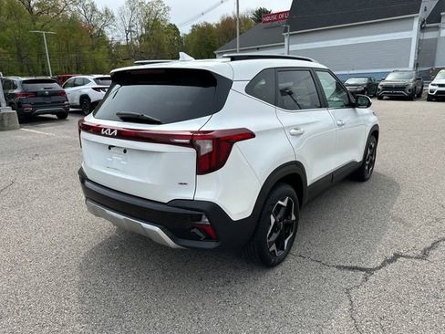 Used 2024 Kia Seltos EX AWD/4WD image 8