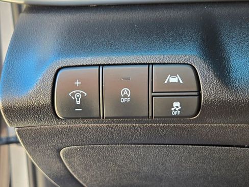 Used 2023 Hyundai Elantra SE image 35