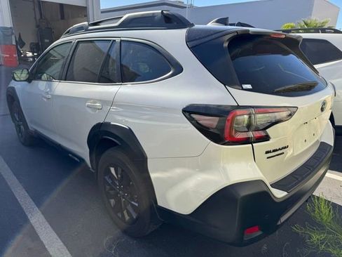 Used 2025 Subaru Outback Onyx Edition w/ Popular Package #2 AWD/4WD image 4