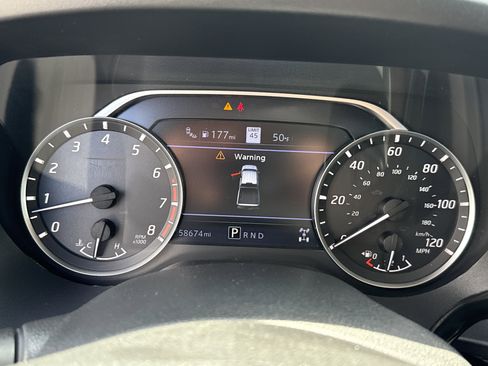 Used 2020 Nissan Titan Platinum Reserve w/ Moonroof Package image 21