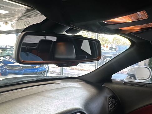 Used 2015 Dodge Challenger R/T Plus RWD image 17