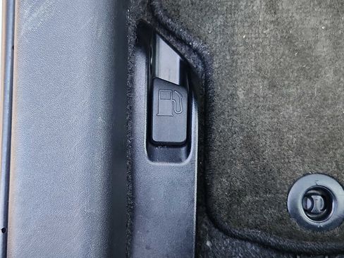 Used 2018 Toyota Prius C One w/ Carpet Mat Package image 24