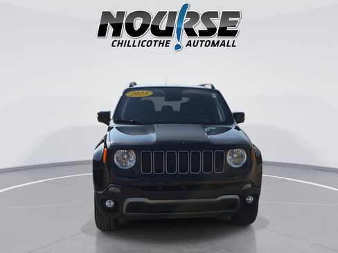 Used 2023 Jeep Renegade Latitude AWD/4WD image 3