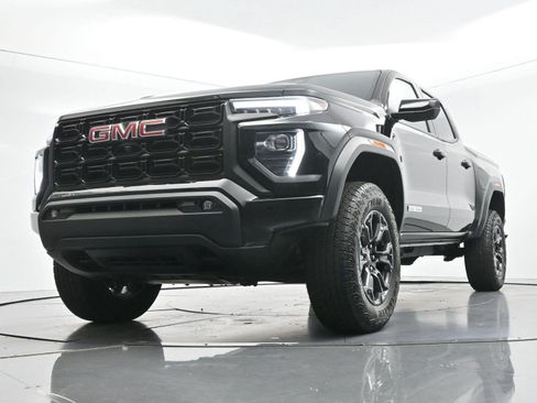 Used 2025 GMC Canyon Elevation w/ Convenience Package RWD image 44