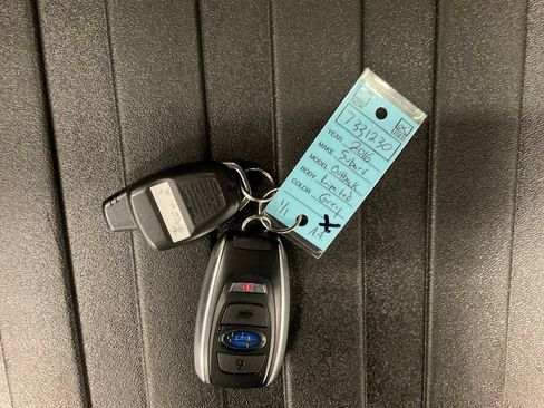 Used 2016 Subaru Outback 2.5i Limited AWD/4WD image 32
