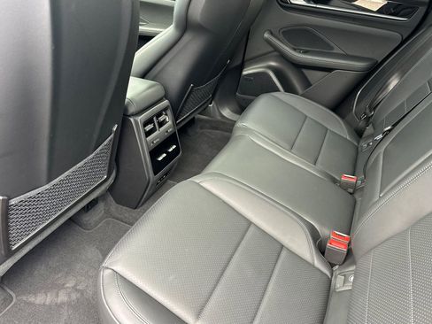 Used 2025 Porsche Macan 4S Electric image 15